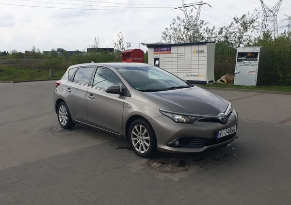 Toyota Auris cena 53505 przebieg: 144000, rok produkcji 2016 z Warszawa małe 121